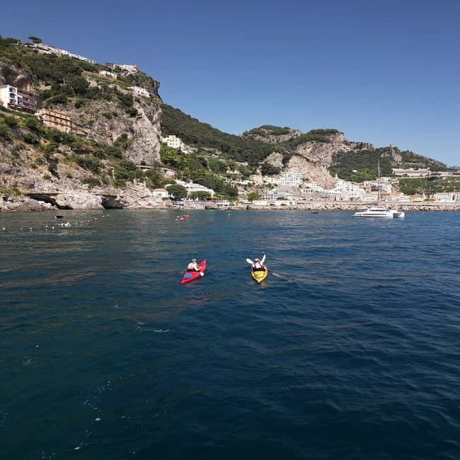 Amalfi Coast: Kayak & Snorkeling tour, sea caves and beach - Safety briefing and navigation: what you need to know before heading west