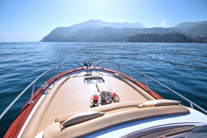 Amalfi Coast Private Boat Day Tour from Sorrento - Positano: 2 hours on land for real wandering and smart pacing