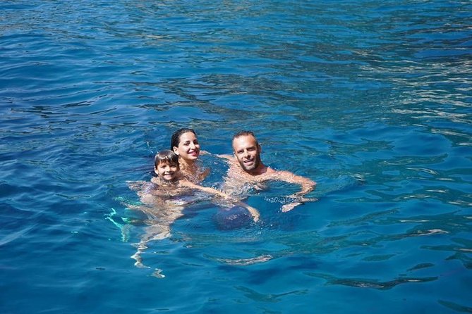 Amalfi Coast Small Group Day Boat Tour with Limoncello Onboard - Amalfi Town First Look: Duomo Time and Waterfront Views