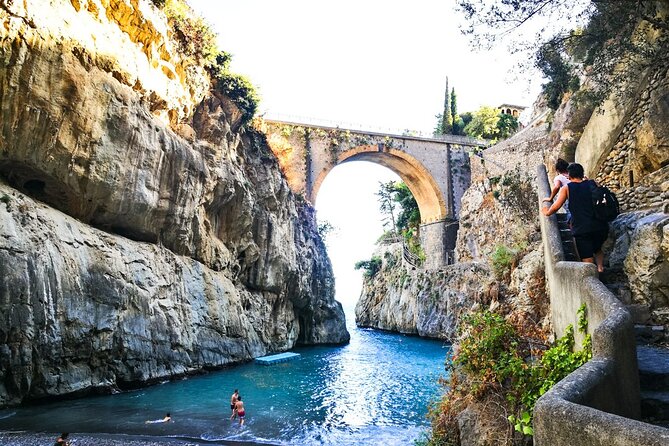 Amalfi Coast Small Group Day Boat Tour with Limoncello Onboard - Quiet Beach Break: Fornillo and a Beach Club Stop