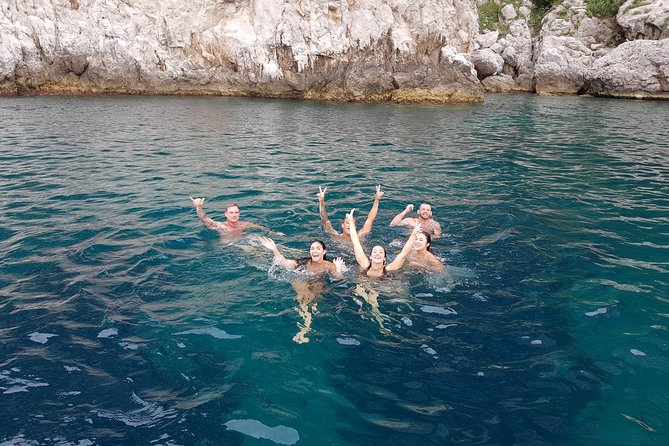 Capri Boat Tour with Optional Blue Grotto Visit from Sorrento - Blue Grotto: the timing plan is smart, but the rules are strict