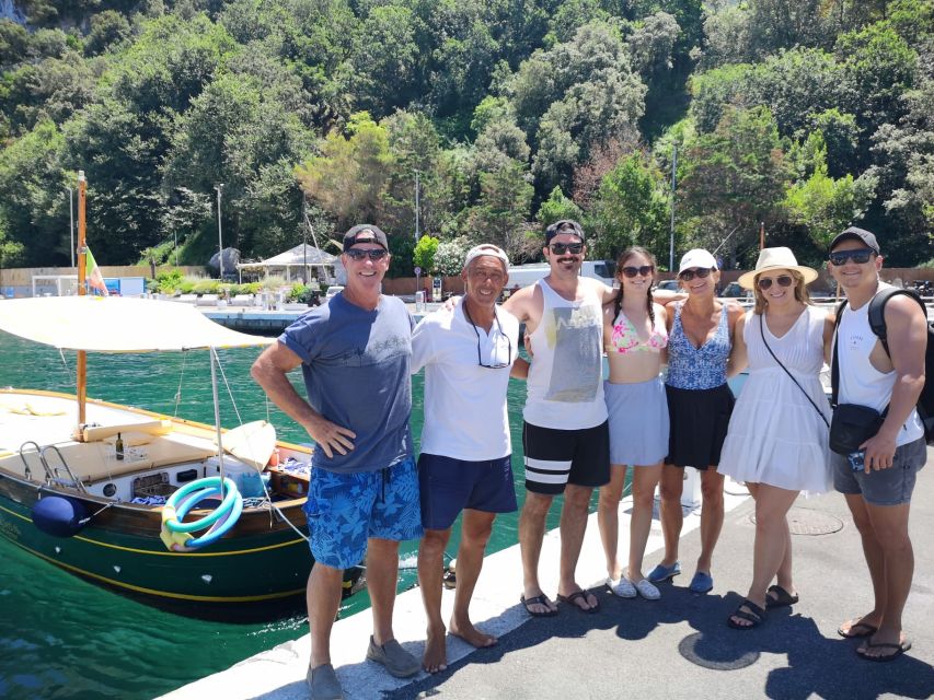 Capri: Island and Grottos Boat Cruise with Snacks and Drinks - Who should book this Capri grotto cruise