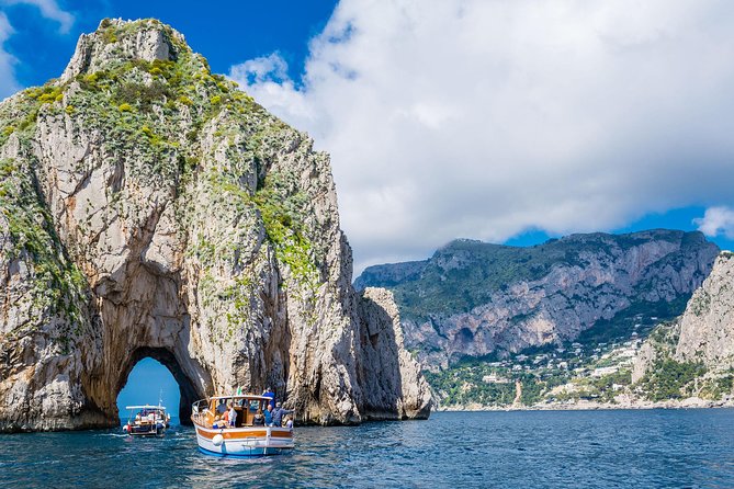 Capri Walking Tour with local guide - Augustus Gardens: The Faraglioni View and Via Krupp’s Curves
