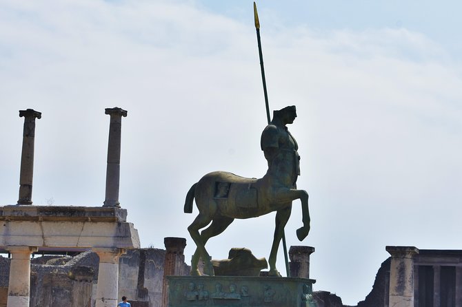 Discover the Ancient Ruins of Pompeii: Day Trip from Rome - The Two-Hour Reality Check: Making the Best of Your Time in Pompeii