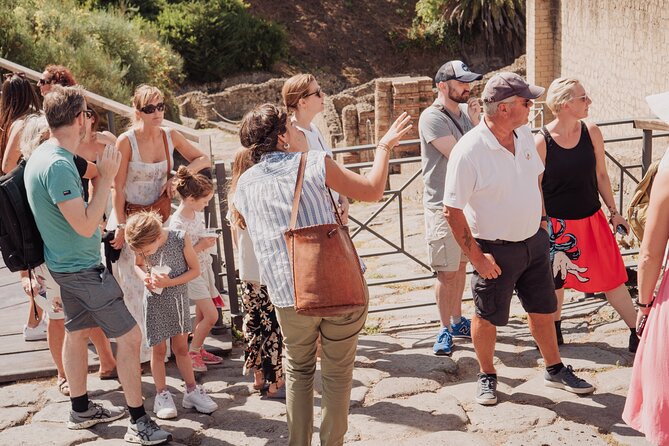 Explore Pompeii with an Archaeologist - Granular details on everyday streets: Via dell’Abbondanza and the Thermopolium