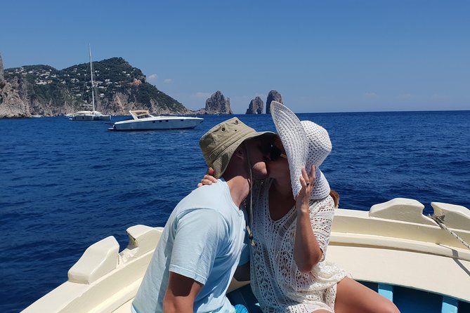 Fishing and Tourism in Capri - Lunch on Board: Organic-Style Italian Food with Prosecco and Limoncello