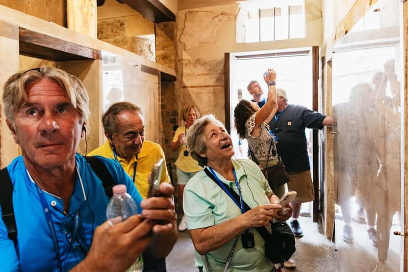 From Rome: Day Trip to Pompeii and Sorrento with Lunch - Lunch in the Pompeii Area: When Food Helps You Keep Going