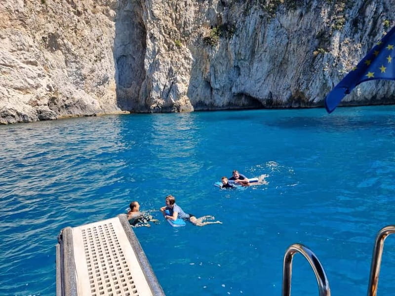 From Sorrento: Capri Boat Tour with Blue Grotto Visit - Blue Grotto odds: How this tour tries to get you inside
