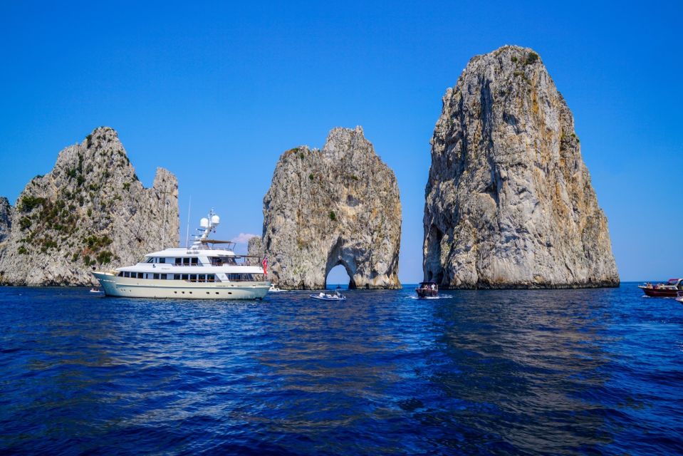 From Sorrento: Day Trip to Capri & Anacapri with Blue Grotto - Using your free time in Capri: lunch, Augustus Gardens, and where to wander