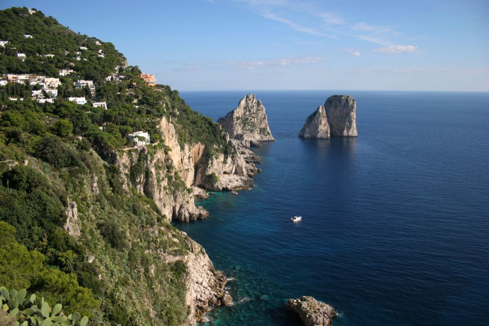 From Sorrento: Full-Day Trip to Capri and Blue Grotto - Chasing the Grotta Azzurra: What the Blue Grotto Moment Actually Feels Like