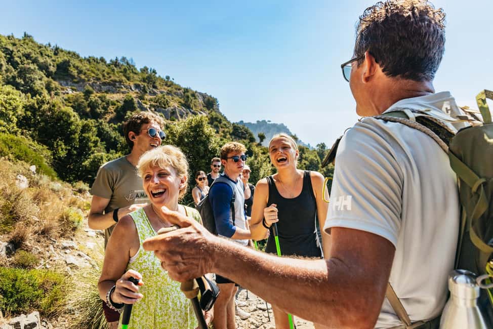 From Sorrento: Path of the Gods Guided Hike with Transfers - Photo moments: where the “legendary” claim clicks