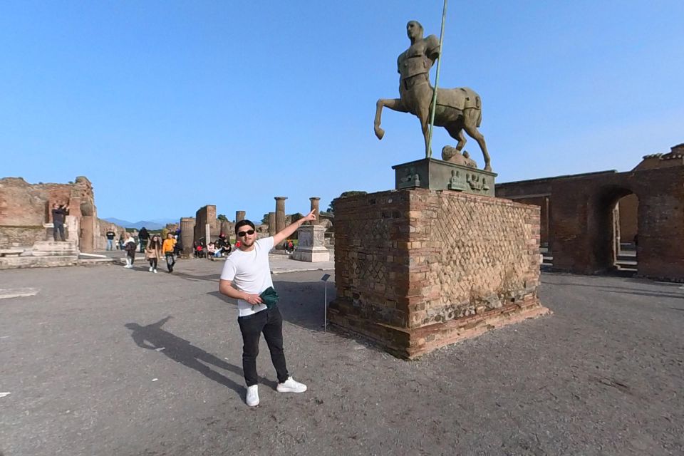 From Sorrento: Pompeii and Vesuvius Guided Tour with Lunch - The Mount Vesuvius climb: crater views without the chaos