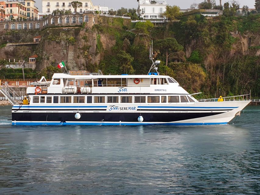 From Sorrento: Positano and Amalfi Day Cruise - Staff, language, and the self-guided reality