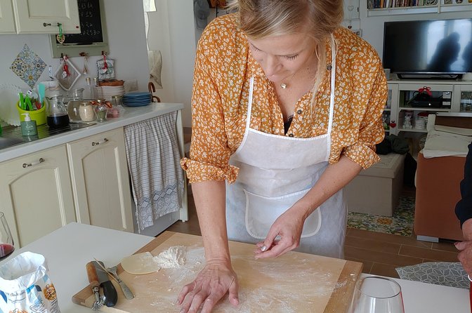 Genuine Home Cooking Class + Wine Tasting - How the cooking lesson is paced in a real Italian kitchen