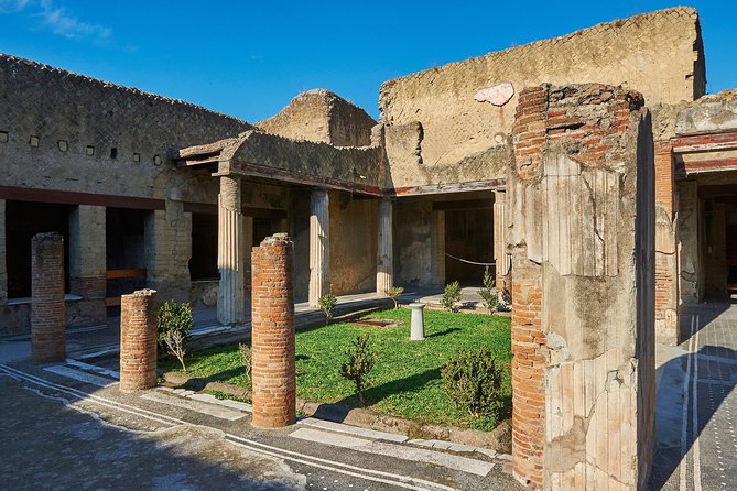 Guided Day Tour of Pompeii and Herculaneum with Light Lunch - Guides and headsets: getting the stories without losing your group