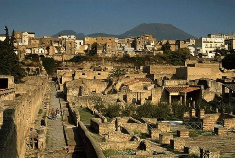 Herculaneum: Skip The Line Entrance ticket + Audioguide - Comfort, food, and what to pack