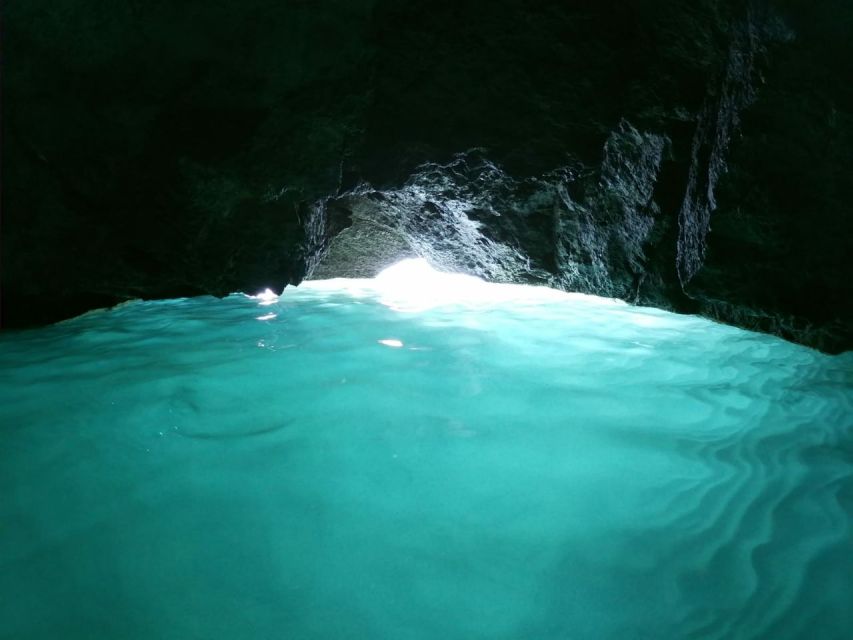 Ischia: Island Boat Tour with Neapolitan Lunch & Snorkeling - After lunch: Aragonese Castle, Il Fungo, and more swim chances