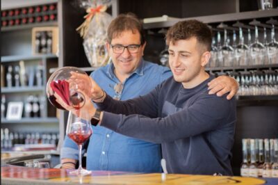 Mount Vesuvius: Vineyard Tour with Wine Tasting and Lunch - The Pace: What Happens From Meet-Up to Lunch