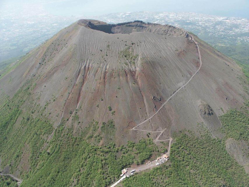 Naples: Pompeii and Herculaneum Tour with Tickets and Lunch - Lunch break between ruins: fuel without derailing the day