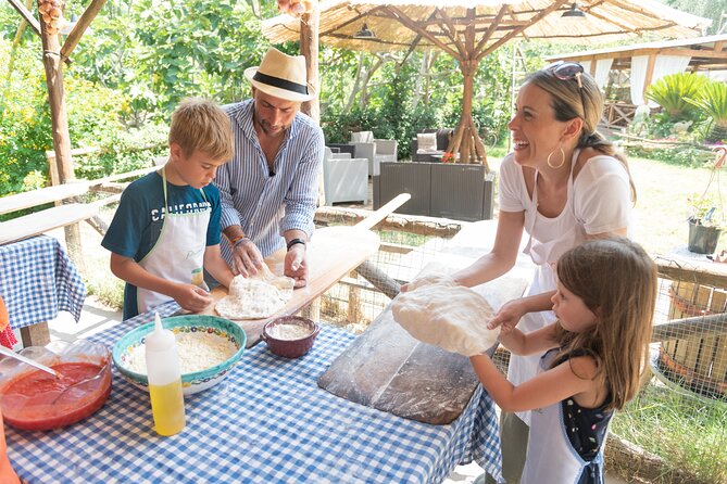Pizza School with Wine and Limoncello Tasting in a Local Farm - Who should book this pizza school (and who may not love it)
