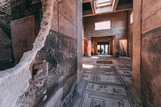 Pompeii 2-hour Private Tour with an Archaeologist-Ticket included - Entering the Archaeological Park via Porta Marina Superiore