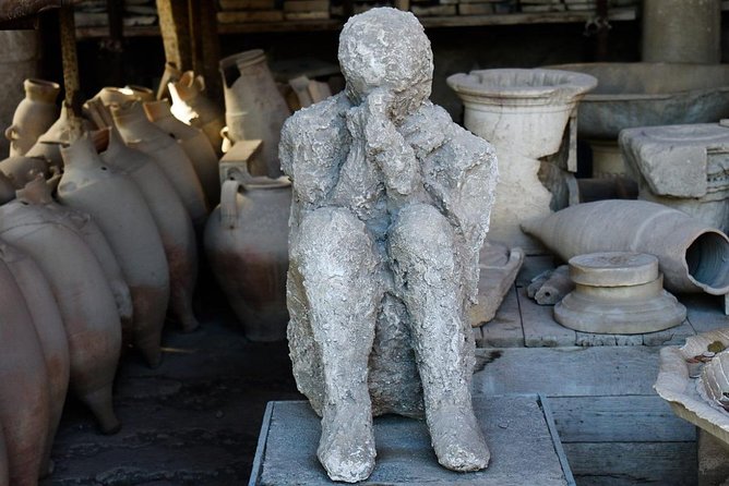 Pompeii: 2 Hour Private Tour with an Archeologist Guide - The Shade, the Heat, and the Walking Plan