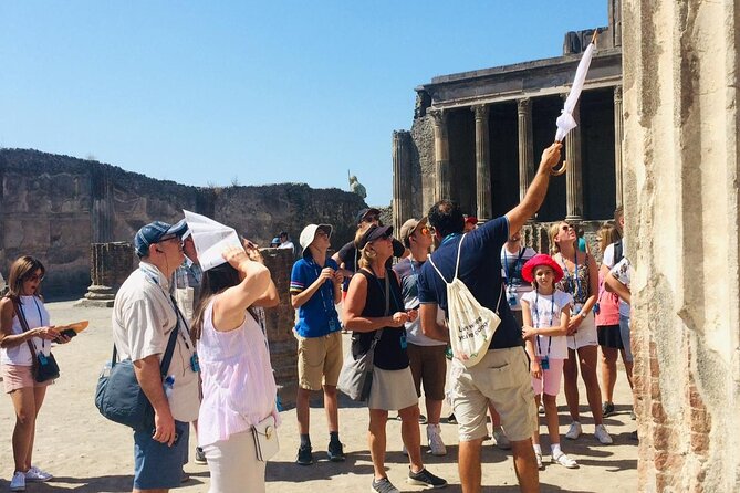 Pompeii and Herculaneum Small Group Tour with an Archaeologist - Meeting points and how your day starts smoothly