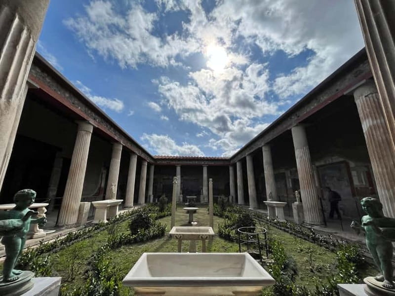 Pompeii: Archeological Tour & Wine Tasting at Mt. Vesuvius - Why this Pompeii-and-Vesuvius combo feels smarter than doing it solo