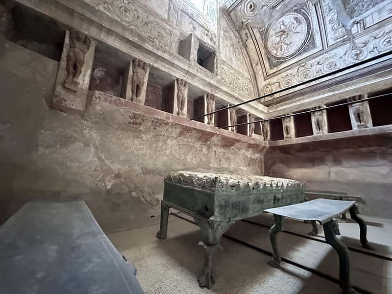 Pompeii: Exclusive Tour with Archaeologist and Entry Tickets - Houses of the Tragic Poet, the Vettii, and the Faun: art as social language