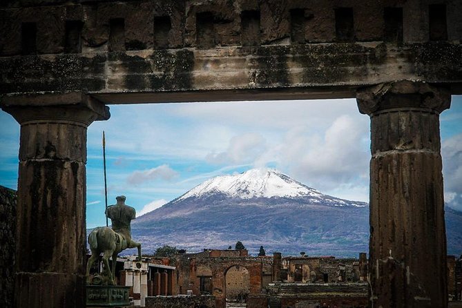 Pompeii Express Guided Tour by Train from Sorrento - Timing, weather, and what to pack for Pompeii comfort