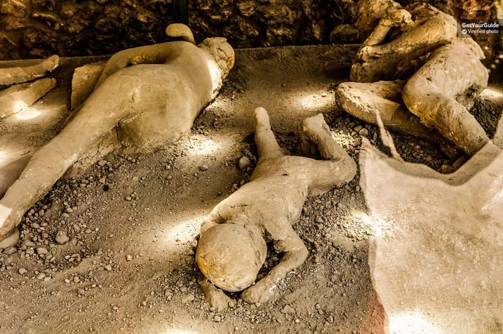 Pompeii: Group Tour with an Archeologist Guide - Marina Gate, Basilica, and the Forum: the city’s public face