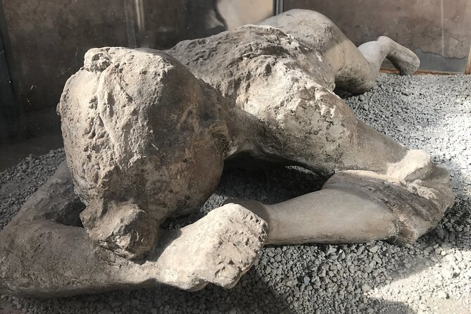 Pompeii Private Tour with an Archaeologist and Skip The Line - 3 hours - Why a private archaeologist guide is worth it here