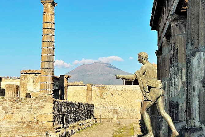 Pompeii Skip-the-Line Entry Small Group Guided Tour - Pompeii with a guide: why it clicks faster