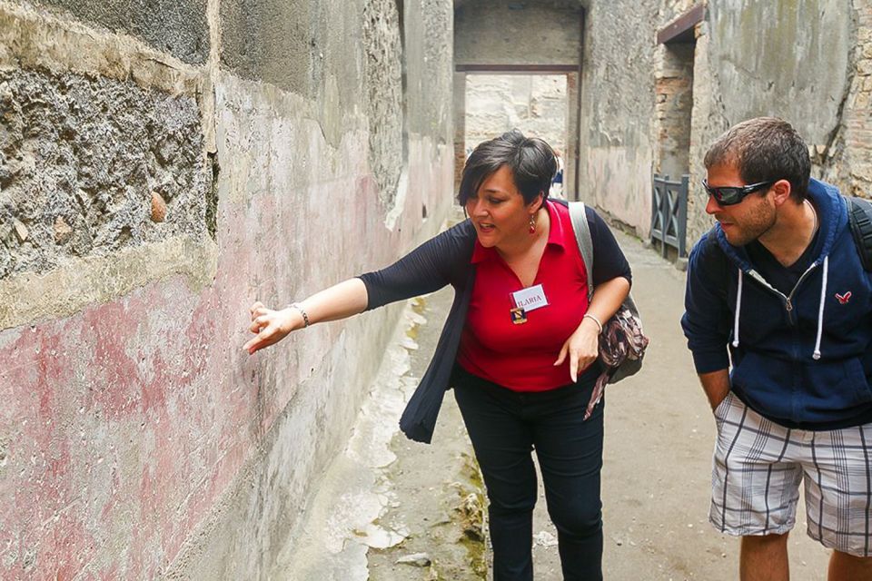 Pompeii: Skip-the-Line Guided Tour with Expert Archaeologist - Best-Preserved Streets and Public Life: Forum, Apollo, and Temple Power