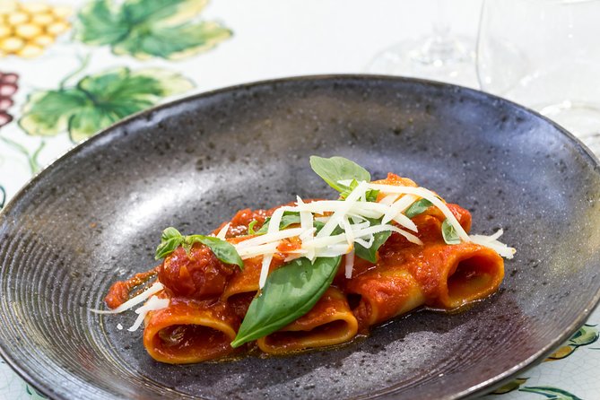 Pompeii Vineyard Escape: Private Wine Tasting & Lunch - Pompeii, but Not in the Crowd: Why This Private Lunch-Wine Plan Works