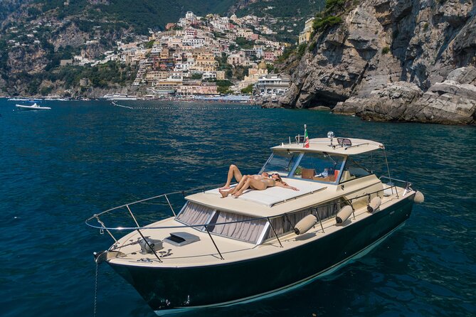 Private Boat Tour along the Amalfi Coast or Capri - How far ahead to book, and what to bring