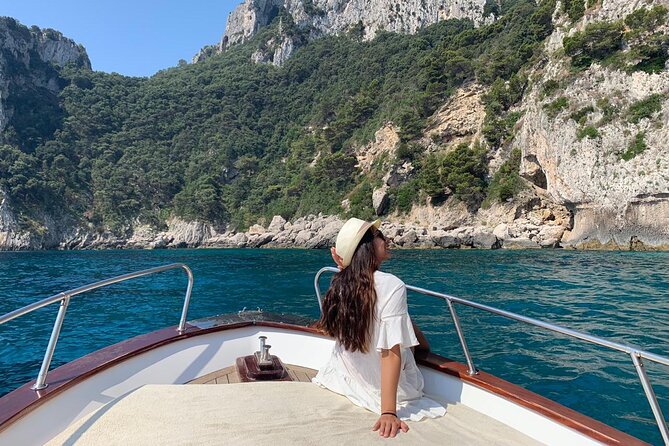 Private Boat Tour of Capri - Coral Cave and the lighthouse view