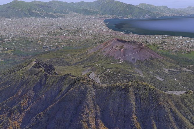 Private Day Tour to Vesuvius, Herculaneum & Pompeii with Pick Up - Vesuvius National Park: planning your hike to the crater