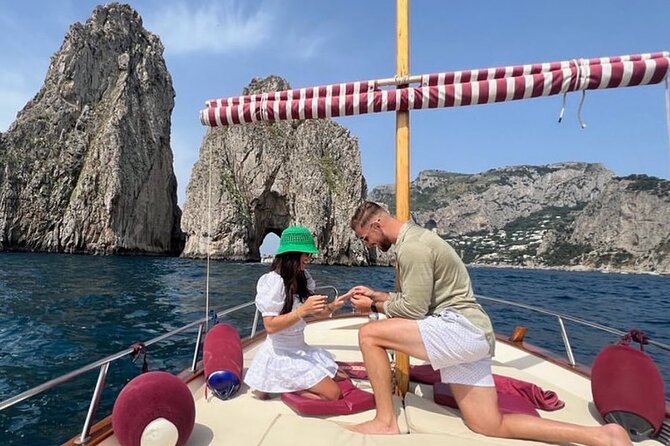 Private Island of Capri Boat Tour for Couples - Timing, Weather, and When Schedules Get Knocked Around