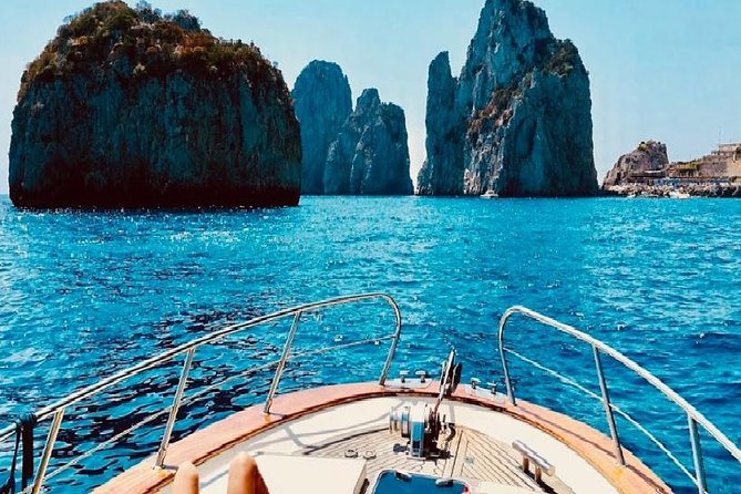 Private Island of Capri by Boat - Blue Grotto expectations: pass-by views without entry (on the 2-hour option)