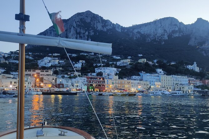 Private tour in a typical Capri boat - Blue Grotto routing: what to know about tickets and weather