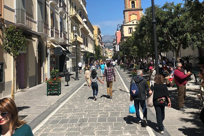 Secrets Walks of Sorrento with a Local - Piazza Tasso: The Square and the Poet Born in 1544