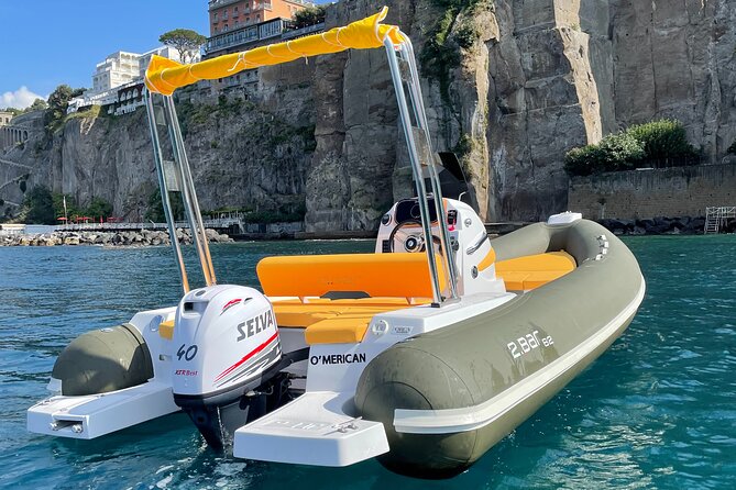 Self Drive Boat Hire - Nerano for lunch: how the stop works (and why it’s smart)