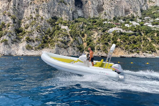 Self Drive Boat Hire - Boat types, comfort, and how it handles real sea conditions