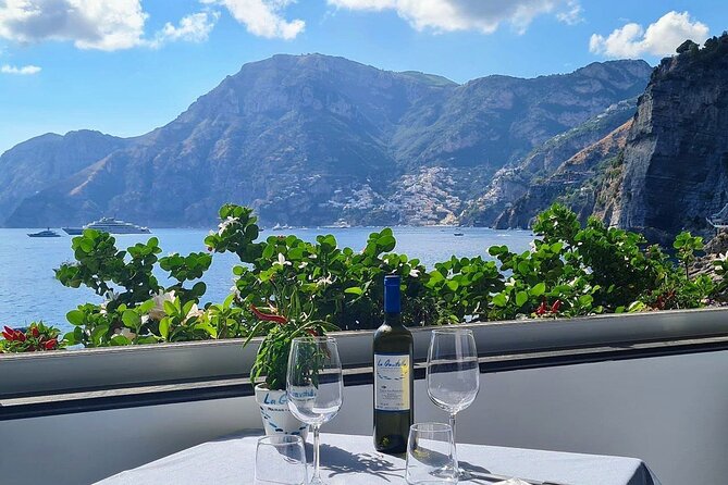 Small Group Amalfi Coast Boat Day Tour from Amalfi - Heading back to Amalfi: how to choose your spot on the boat
