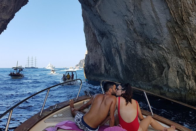 Small Group Boat Day Excursion to Capri Island from Sorrento - Capri on your own: La Piazzetta and how to use your 3 to 4 hours