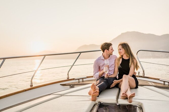 Small Group Tour to Positano by Boat at Sunset - Praiano Stop: Short Time, Great Angles