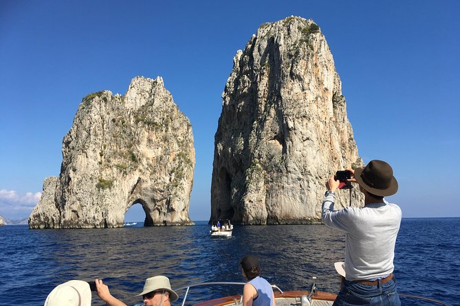 Sorrento: Capri Select Boat Trip with Swim, Drinks & Pick Up - 4 to 5 hours on Capri: how to use the time well