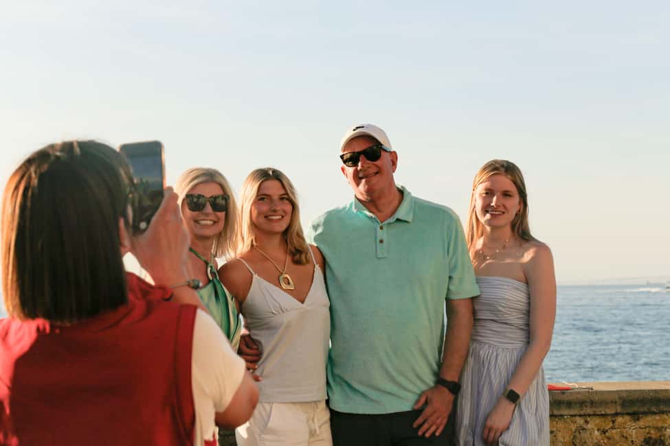 Sorrento: Guided Walking Tour & Street Food Experience - Tasso Square first: an instant feel for local Sorrento
