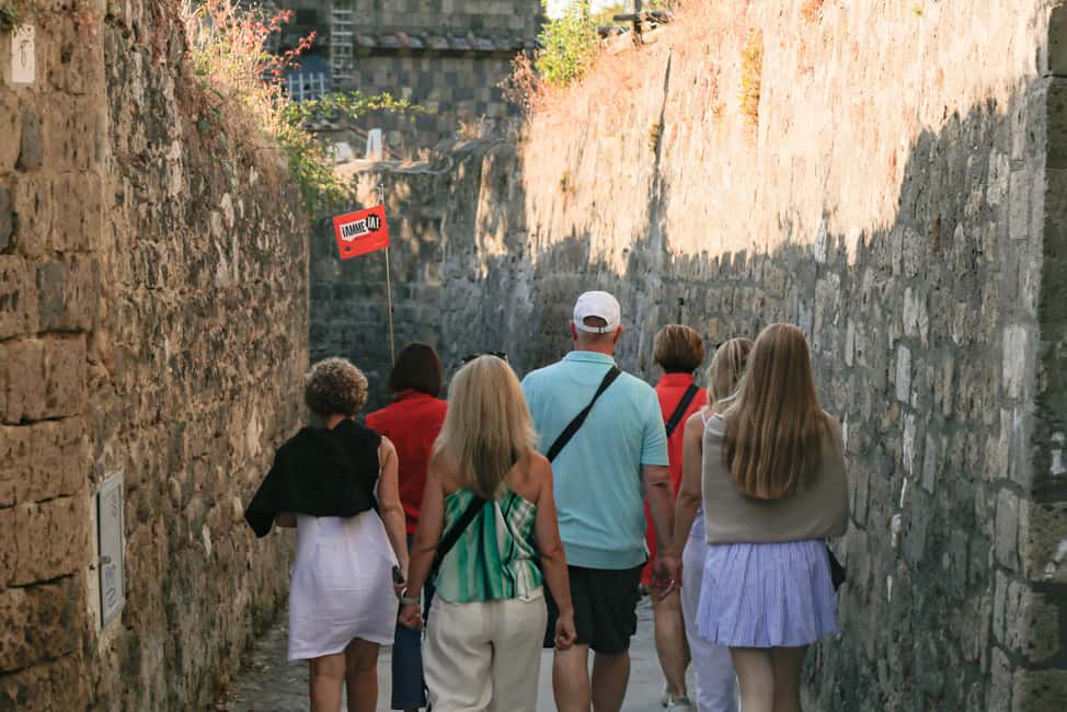Sorrento: Guided Walking Tour & Street Food Experience - Artisan alleys, souvenir advice, and what to actually buy